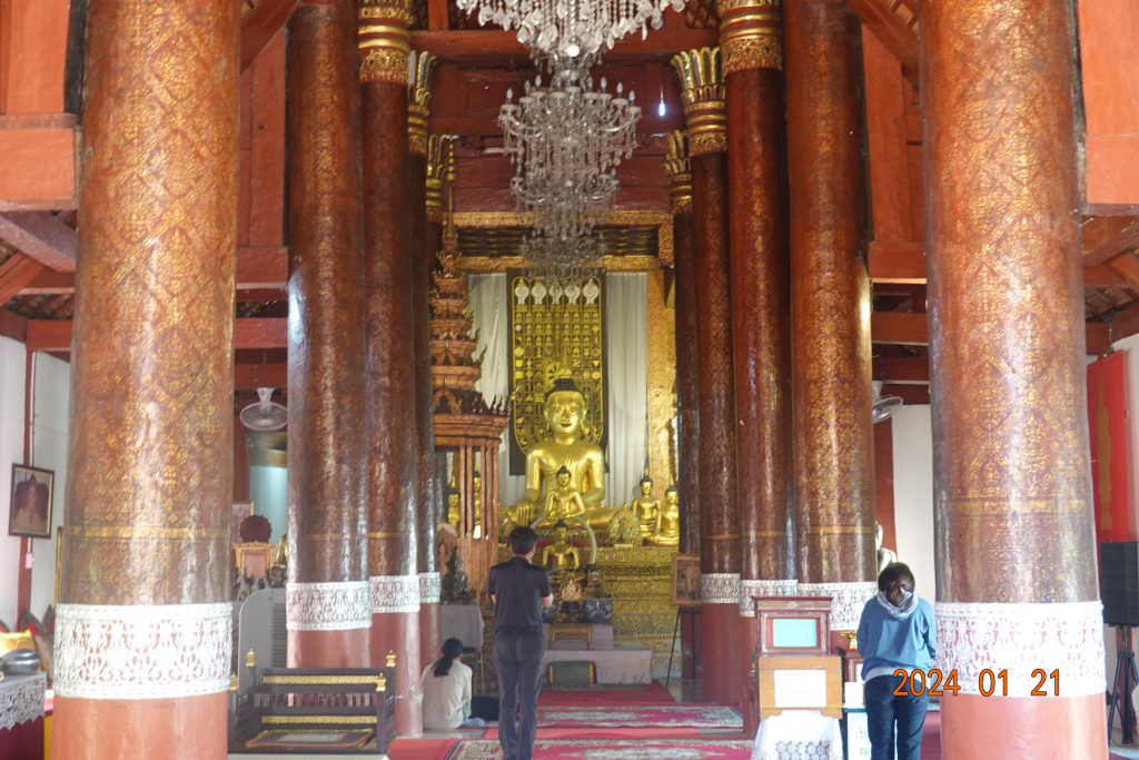Tall columns inside viharn at Wat Mahawan, Chiang Mai, Thailand