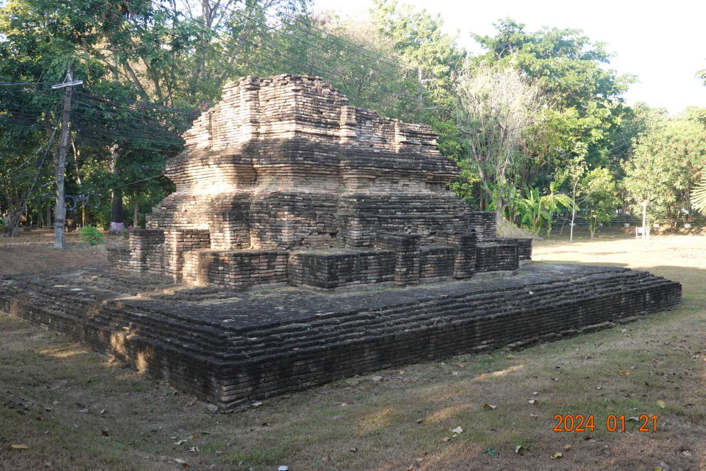 Old brick Ku Kaew Chedi, Wat Jed Yod, Chiang Mai, Thailand